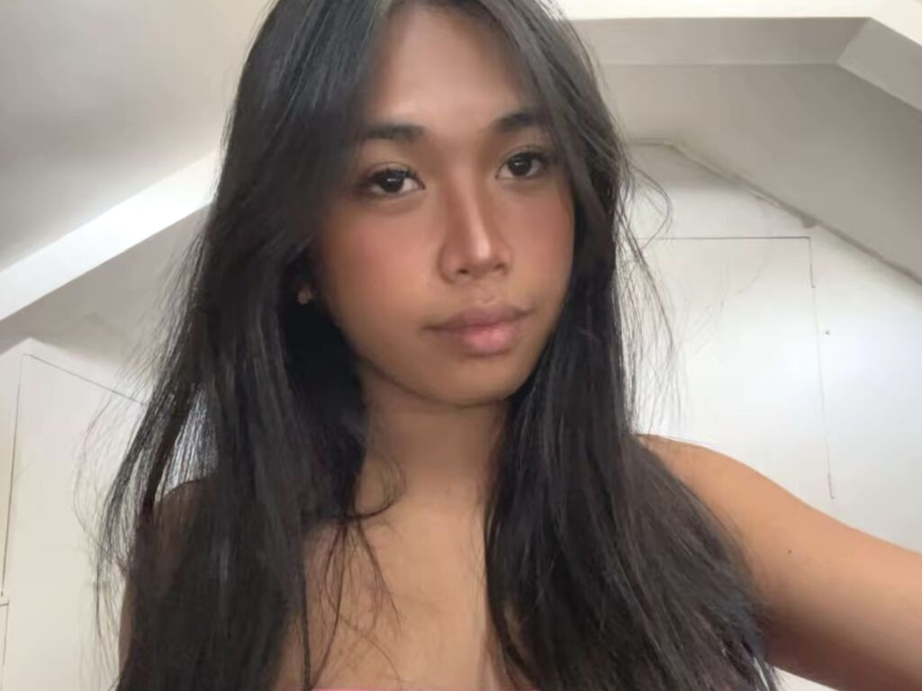 LilianKinlley naked cam model gallery photo