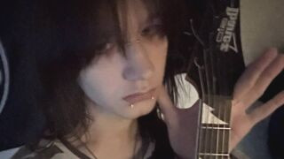 LilithGroove 19 transgender naked cam model profile