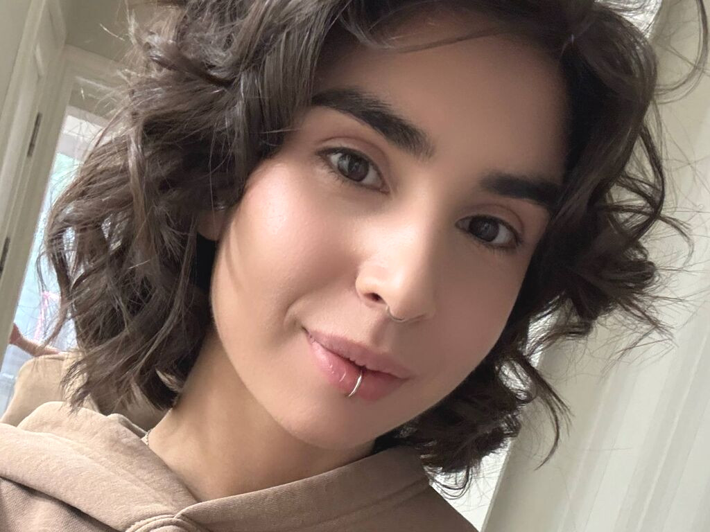 LillianKnight nude cam model profile photo