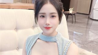 LilyLai 37 female live cam model profile
