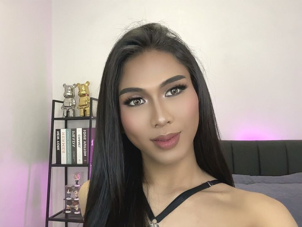 LilySalas naked cam model gallery photo