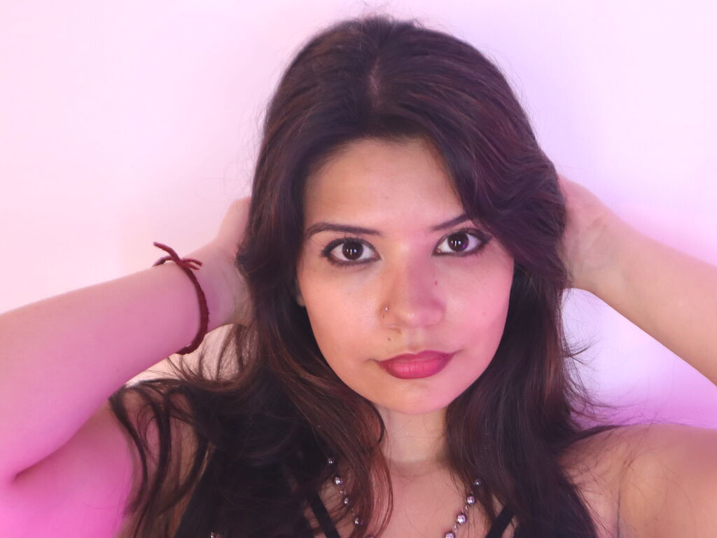 LinndaFlorez nude cam model profile photo