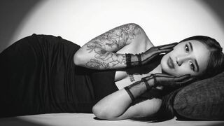 LisaNoback 20 female fetish erotic related cam model profile