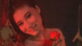 LittleAlyy 21 couple naked related cam model profile