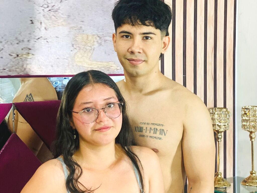 LizAndTomas Naked