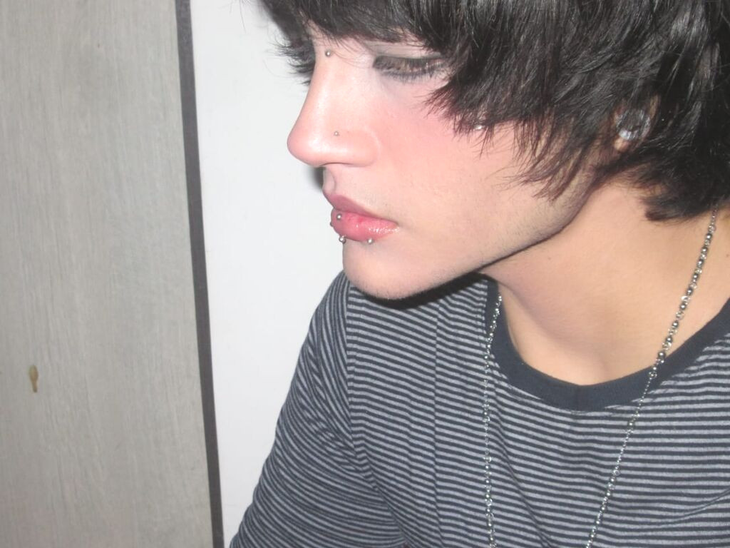 LoganFoxi nude cam model profile photo