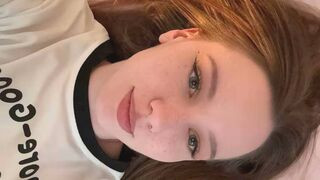 LollaWinky 18 female naked cam model profile