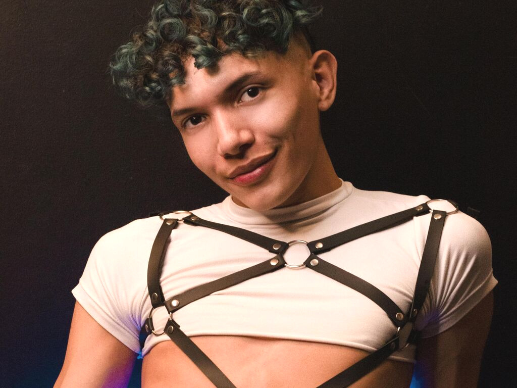 LucasRya nude cam model profile photo