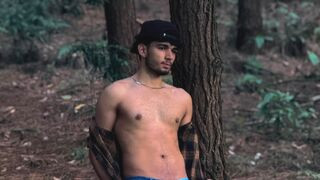 LucasTompson 18 male erotic related cam model profile