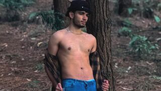 LucasTomson 24 male hot cam model profile
