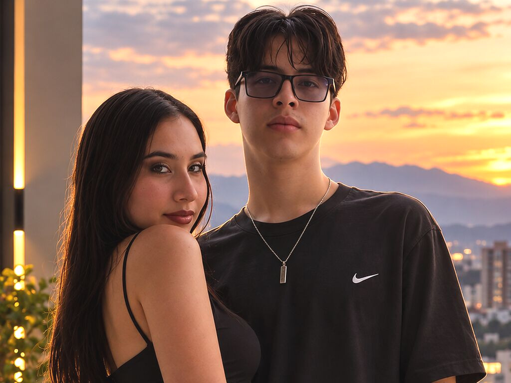 LunaAndAngel nude cam model profile photo