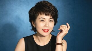 LunaQing 53 female mature live cam model profile
