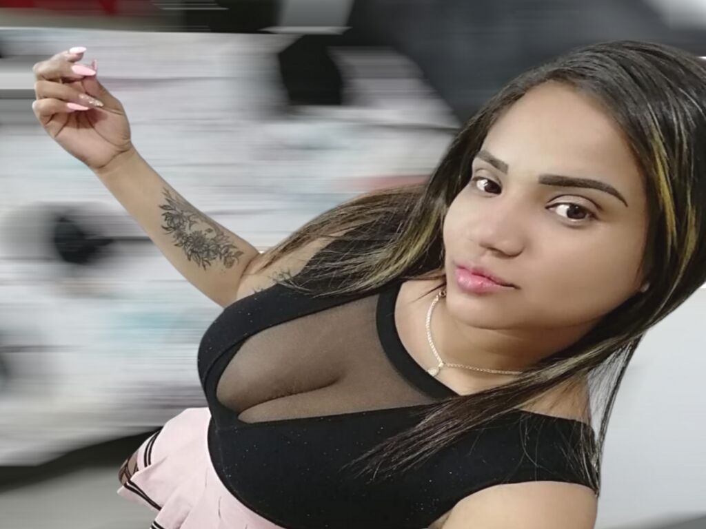LutBeth Naked
