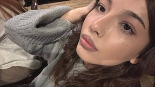 LynetteLavoie 18 female strip cam model profile