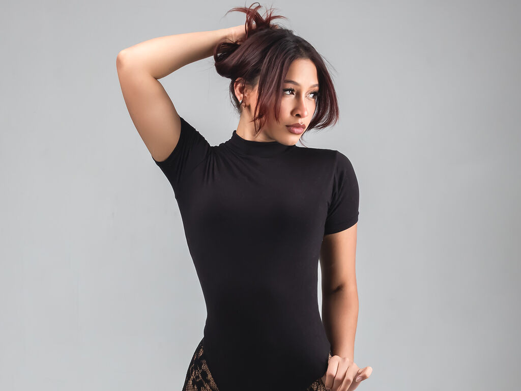 MadisonJane naked cam model gallery photo