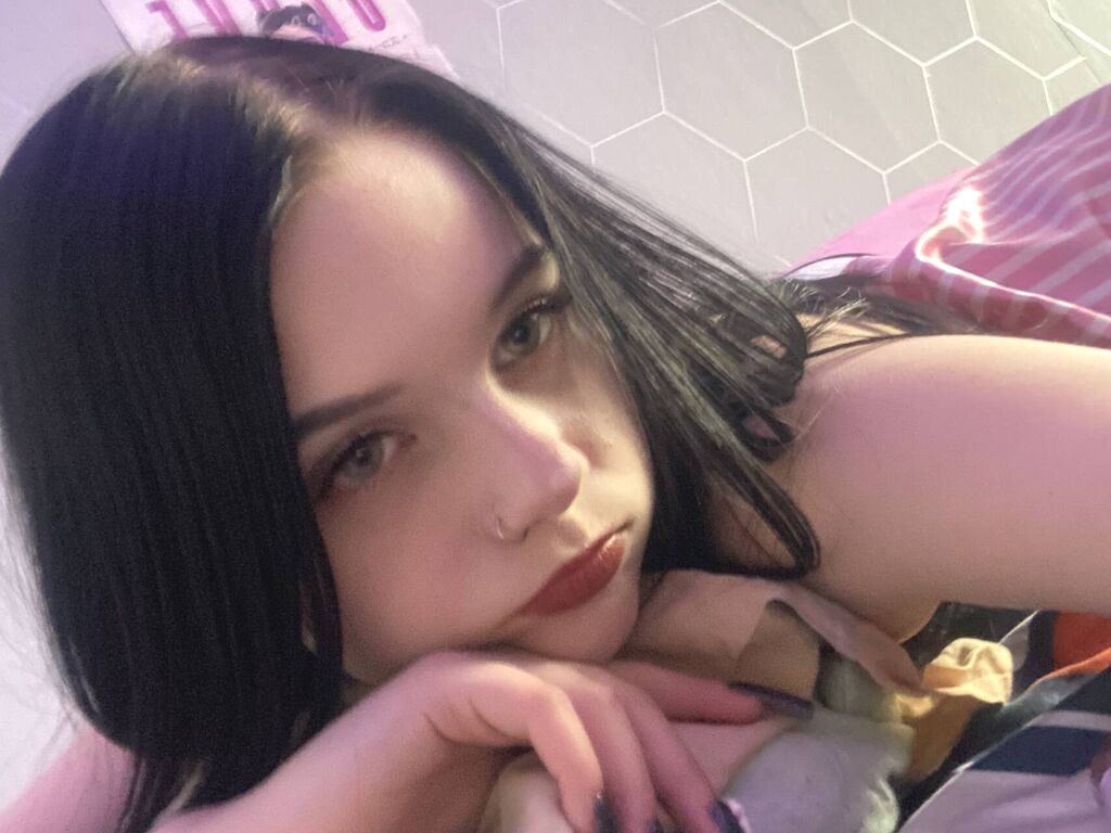 MaishaHanawalt nude cam model profile photo