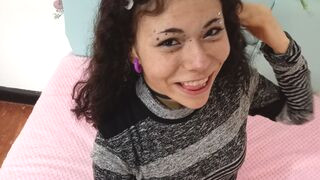 MakiiHernandez 20 female live cam model profile