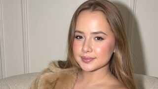 MaraSorian 24 female sexy cam model profile