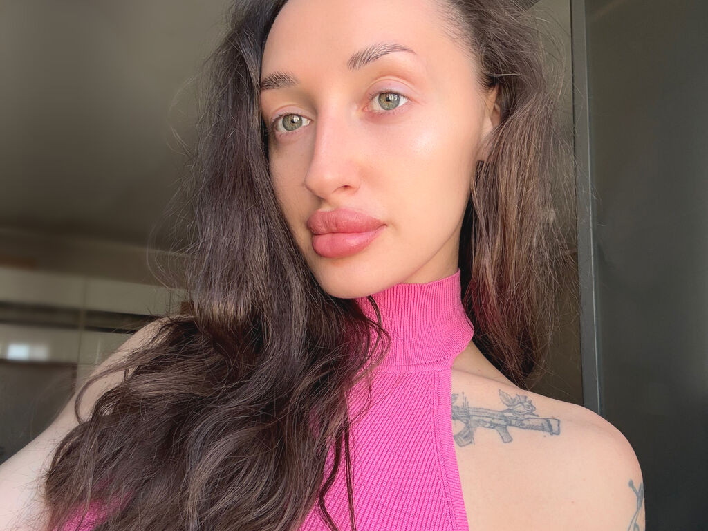 MarcelineValmore naked cam model gallery photo