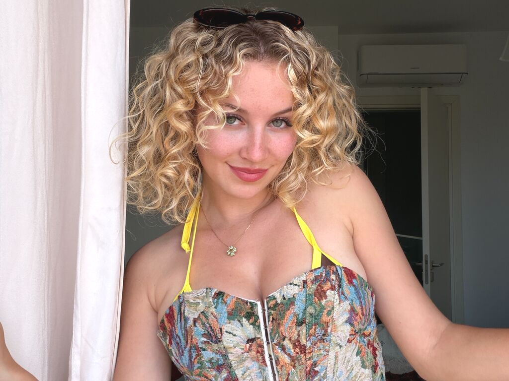 MargaretheBerger naked cam model gallery photo