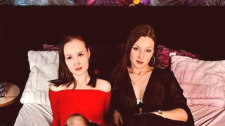 MargoVix 21 female lesbian nude related cam model profile