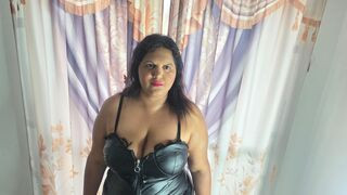 MarinaCole 38 female strip cam model profile