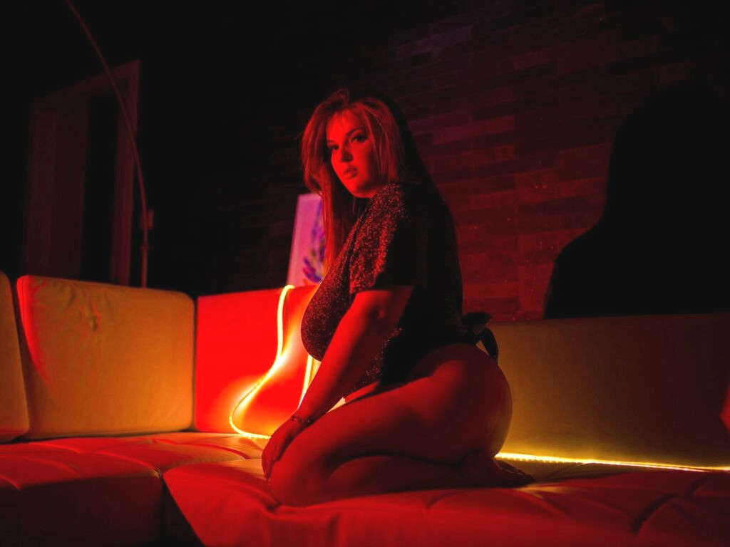 MarryGriffin nude cam model profile photo