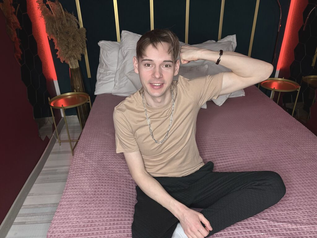 MartinPerry naked cam model gallery photo