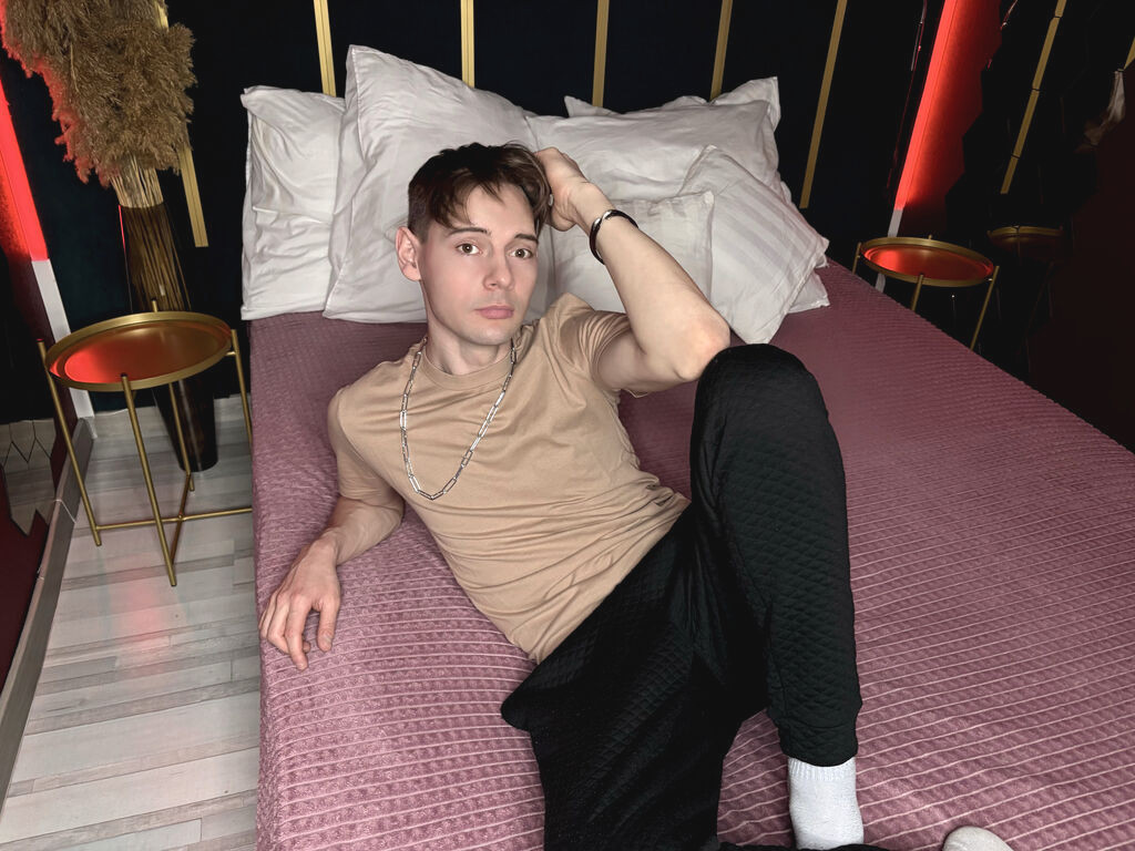 MartinPerry nude cam model profile photo
