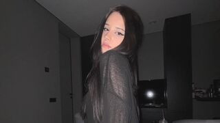 MarvellaRovella 18 female naked cam model profile