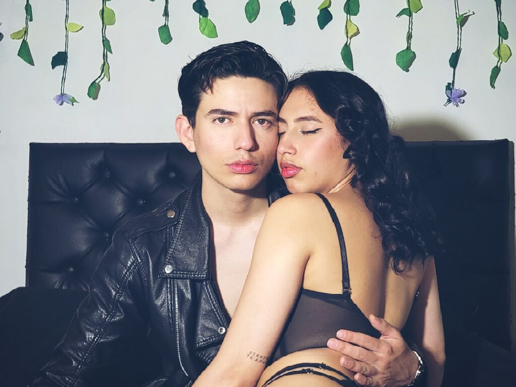 MassimoAndDakota Nude