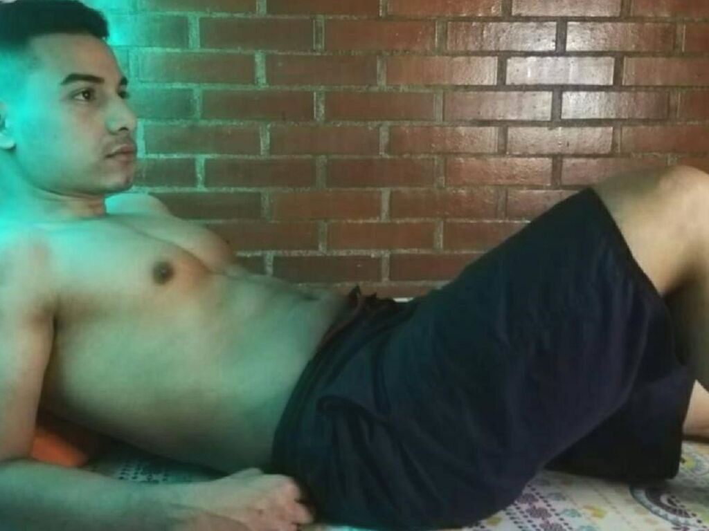 MattKelly Naked