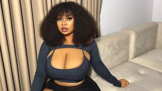 MayahWilson 35 female erotic cam model profile