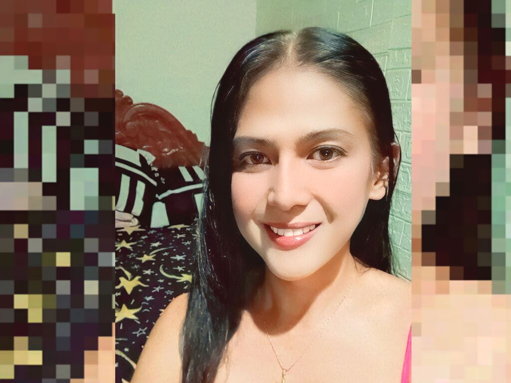 Mayie nude cam model profile photo