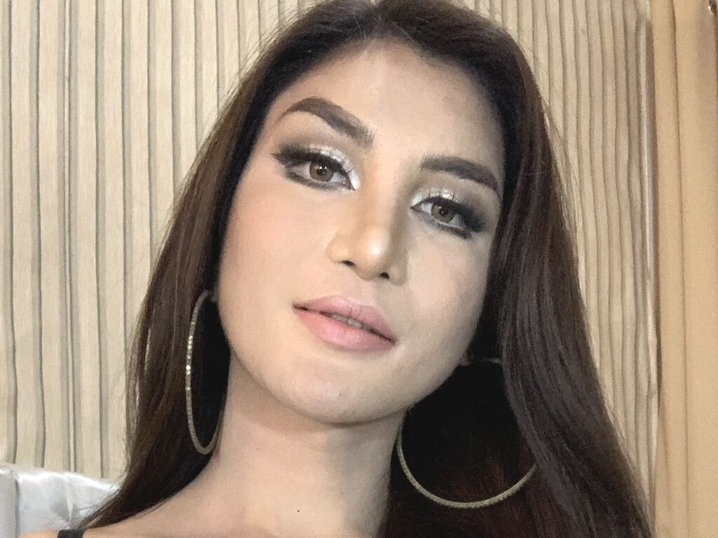 MeganNayr nude cam model profile photo