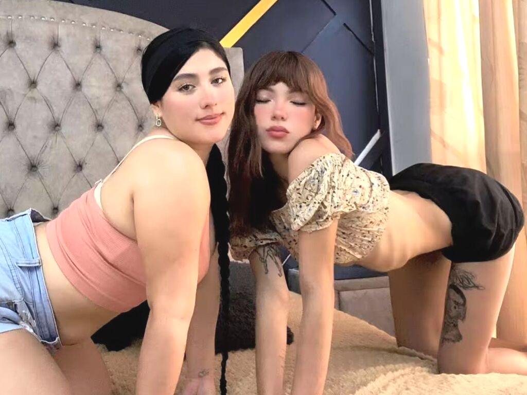 MiaAndHana nude cam model profile photo