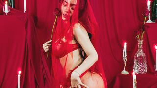 MicheleRooss 19 female fetish strip cam model profile