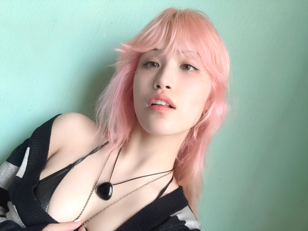 MikuLangly naked cam model gallery photo