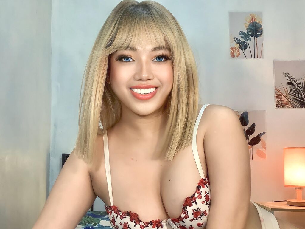 MikyAzumi Naked