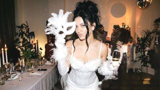MilaBecker 28 female nude cam model profile