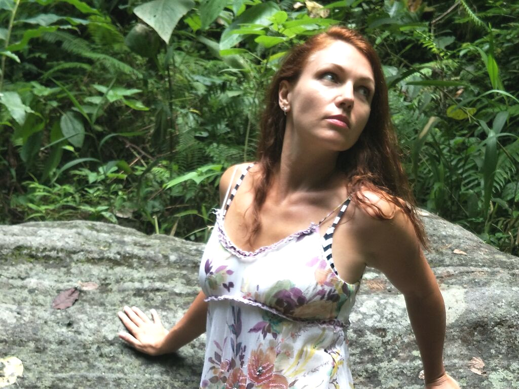 MilaCharmantan Nude