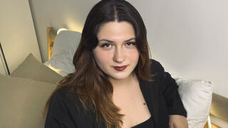MilenaGlass 18 female hot cam model profile