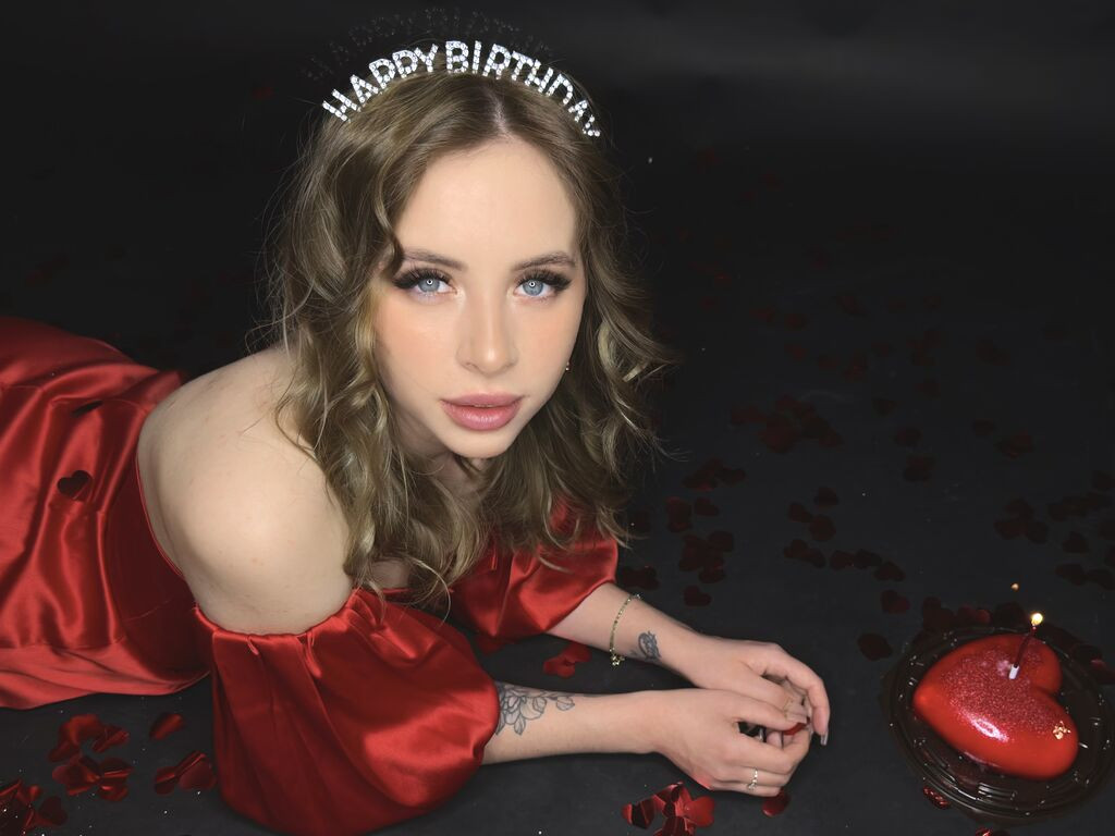 MillieMorgan Nude