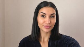 MirandaLandeo 20 female naked cam model profile