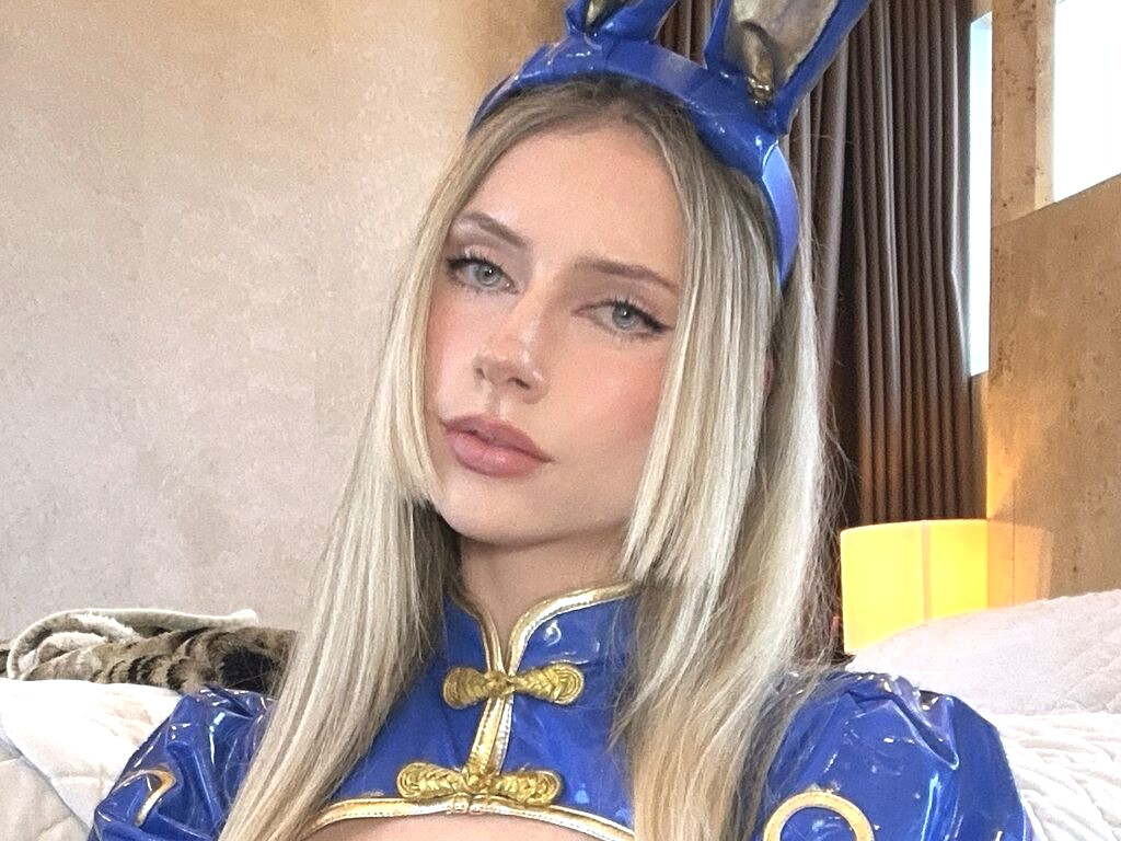 MollieKay nude cam model profile photo