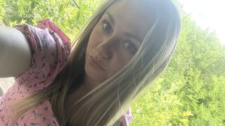 MonicaCandiy 31 female live cam model profile