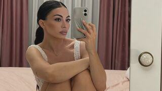 MoniqueeMinx 29 female fetish naked related cam model profile