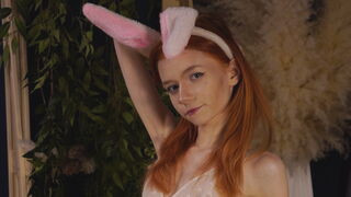 MozelleRozycki 18 female nude cam model profile