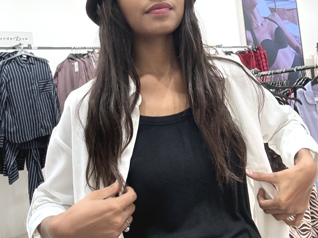 NainaSingh nude cam model profile photo