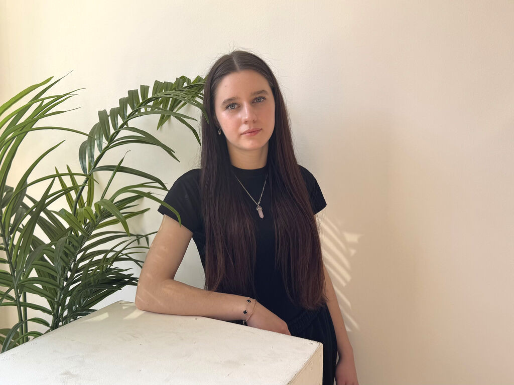 NataliKloy nude cam model profile photo